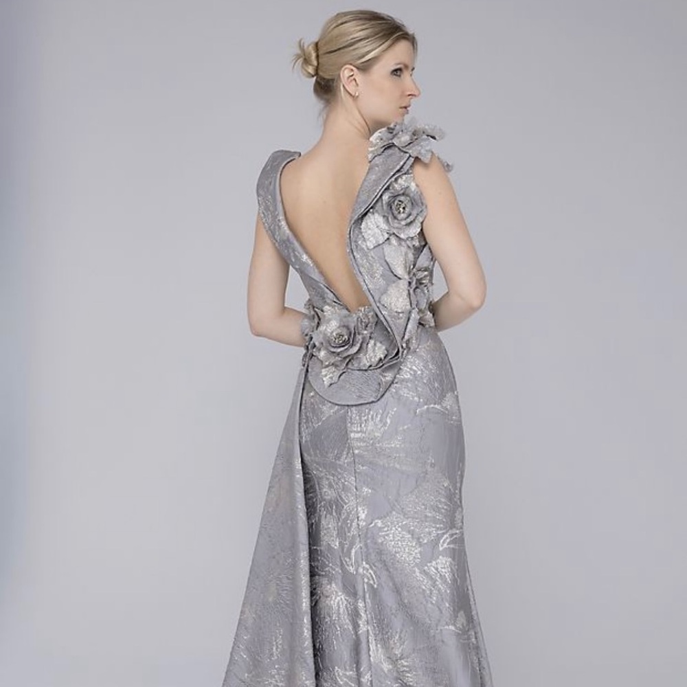 NWT Terani Couture 1721M4703 silver brocade size12